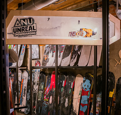 The Source Snowboards and Skateboards, Calgary