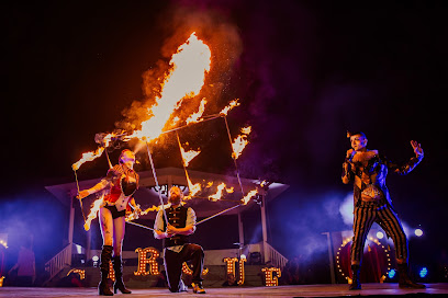 Le Cirque de la Nuit, Calgary